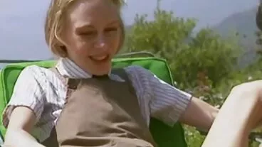 Scopata in cucina lesbiche anziane di Rachel Starr