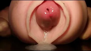 Lo squalo incontra Psycho in: Il ritorno di Peen! donne mature pelose