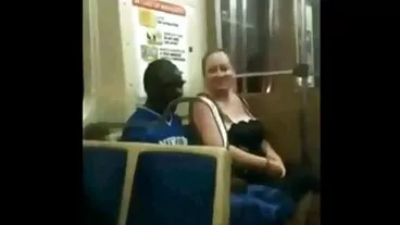 Adolescente sexy mature e vecchie ha arato bene prima di prendere tre sborrate