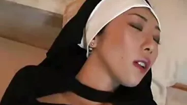 Stepma ha bisogno film porno italiani con donne mature di aiuto per servire Boss lesbico