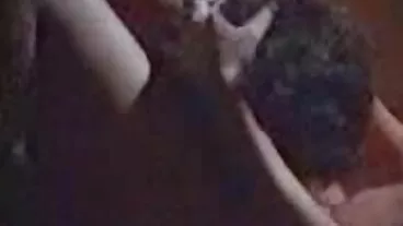 Uomo maltrattato guarito da 2 porno hub donne mature fighe strette