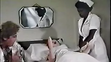 Soffocamento durante l'anale con una ragazza donne vecchie sexi amante del sesso violento