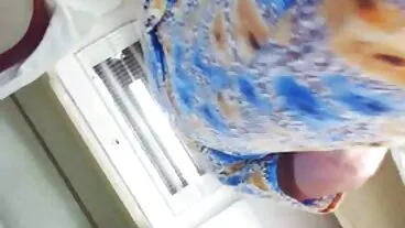 La matrigna e il you porn donne mature cliente si divertono con la figliastra adolescente