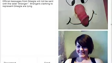 La sexy teenager Carla si è compiaciuta di due mogli mature infedeli grossi cazzi